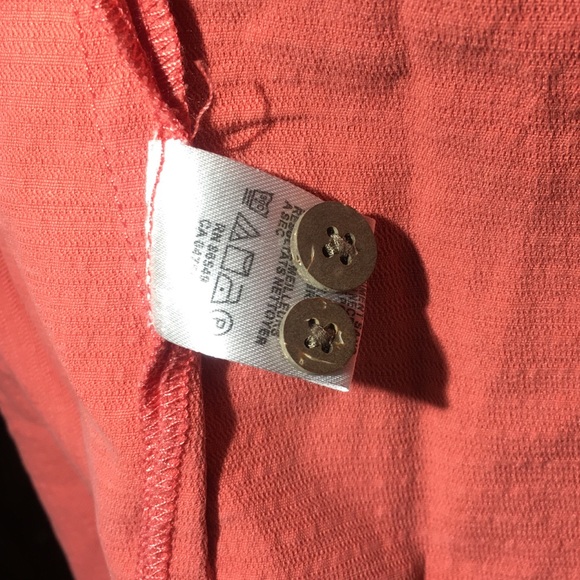 Tommy Bahama 100% Silk Button Up Shirt. XXL - Picture 5 of 7